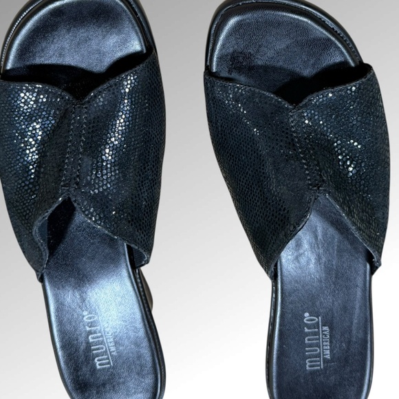 Munro American Walking Wedge Size 10 in Black - Picture 15 of 16